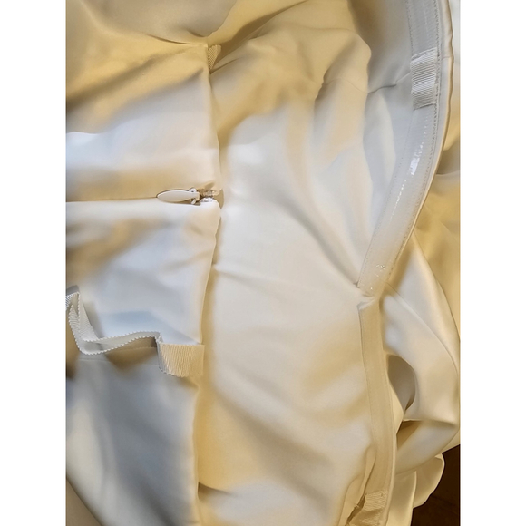 NEW Torrid Ivory White Strapless Satin Flare Wedding Dress Gown SZ 14 - Picture 11 of 16